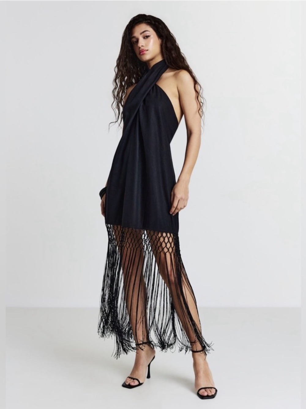 Commense Capri Fringe Open Back Halter Black Midi Dress Small